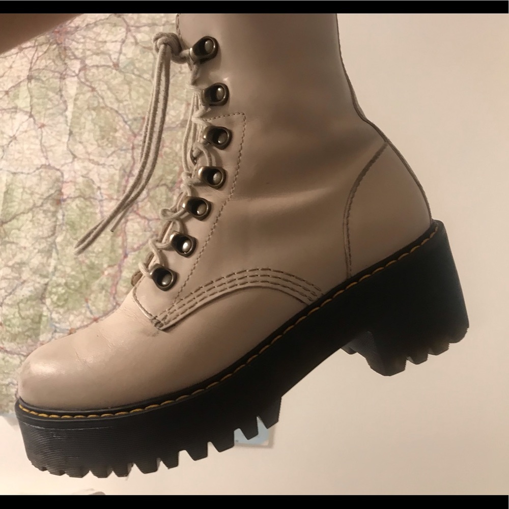 Leona dr martens bone